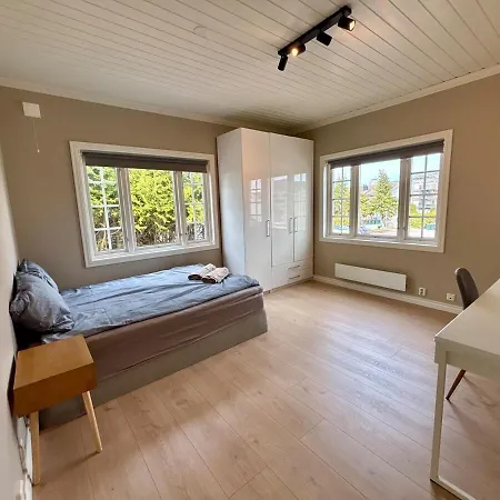 Apartamento 4 Bedroom For 8 - 110sqm - Free Parking - 5 Min To Brygga Tønsberg